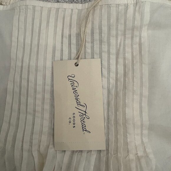 Universal Thread Women's Flutter Short Sleeve Blouse - Picture 3 of 5